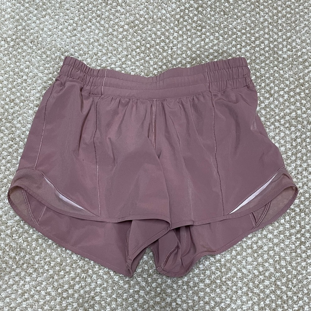 Lulu Lemon Hotty Hot shorts